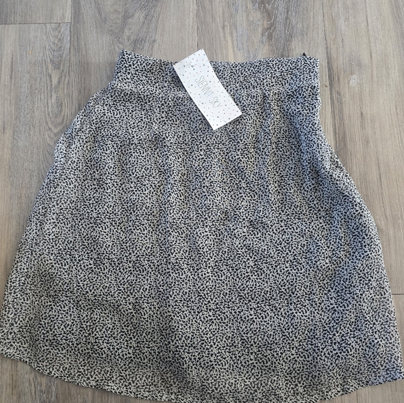Sienna Sky Dresses & Skirts - Sienna Sky Nwt Xsmall Skirt